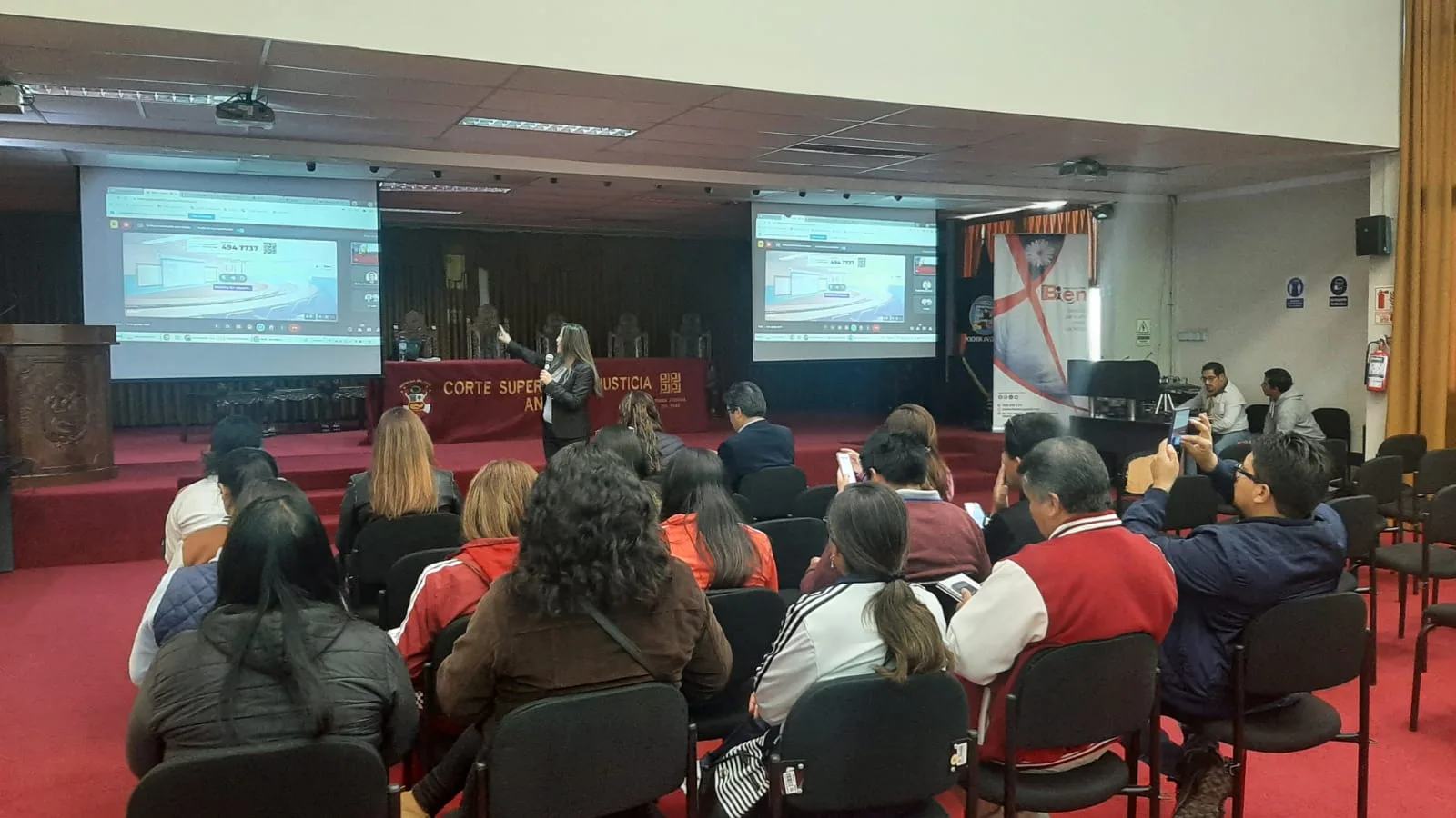 Servicio de capacitación sobre contrataciones del estado.